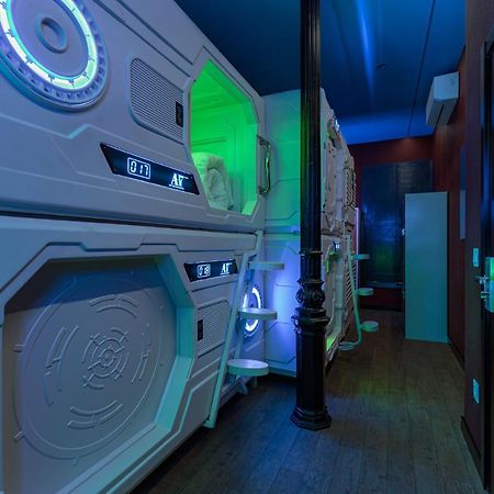 Art Seven Hostel Capsules Μαδρίτη Εξωτερικό φωτογραφία