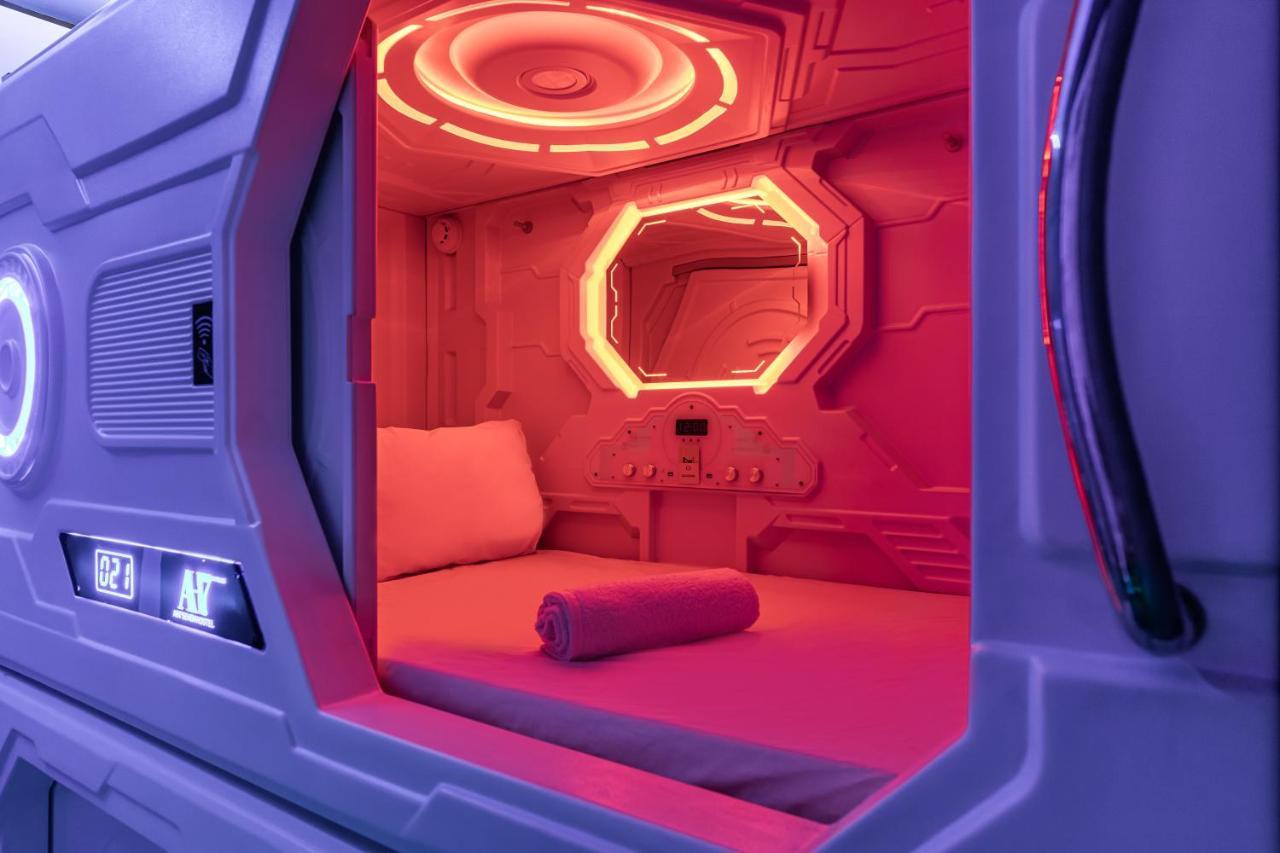 Art Seven Hostel Capsules Μαδρίτη Εξωτερικό φωτογραφία