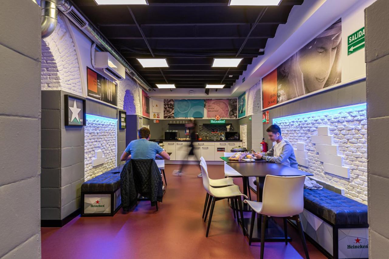 Art Seven Hostel Capsules Μαδρίτη Εξωτερικό φωτογραφία