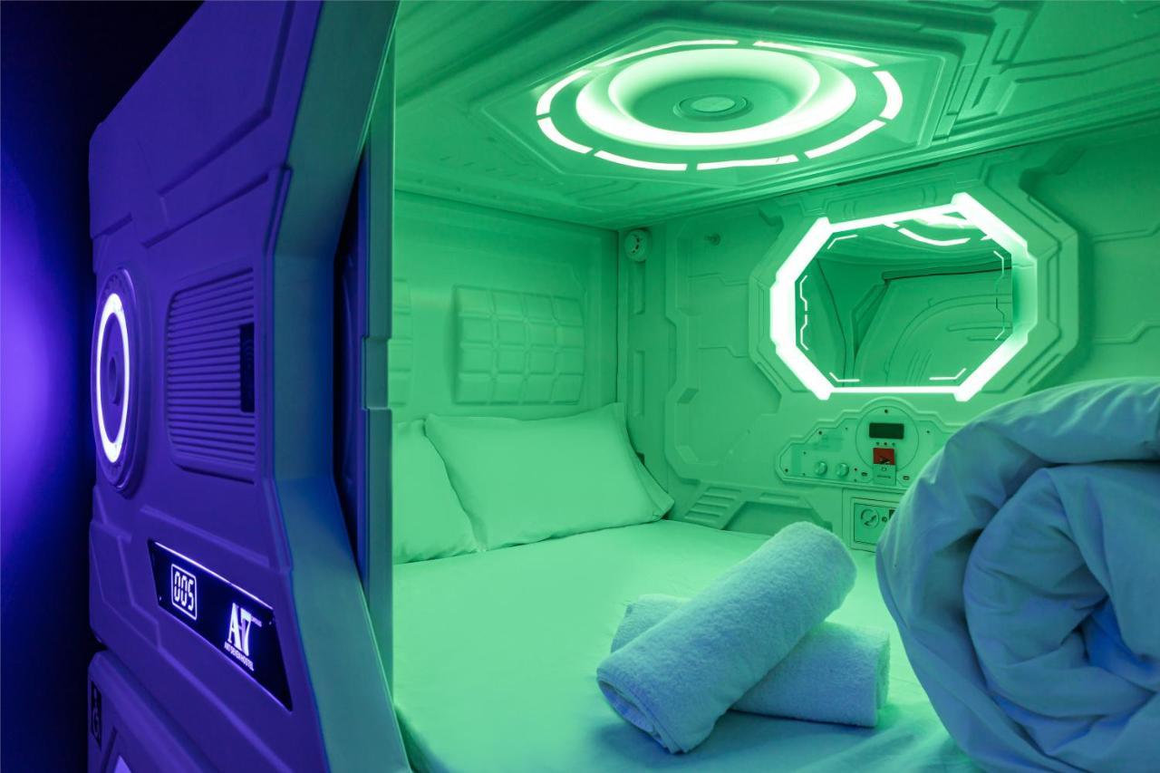 Art Seven Hostel Capsules Μαδρίτη Εξωτερικό φωτογραφία