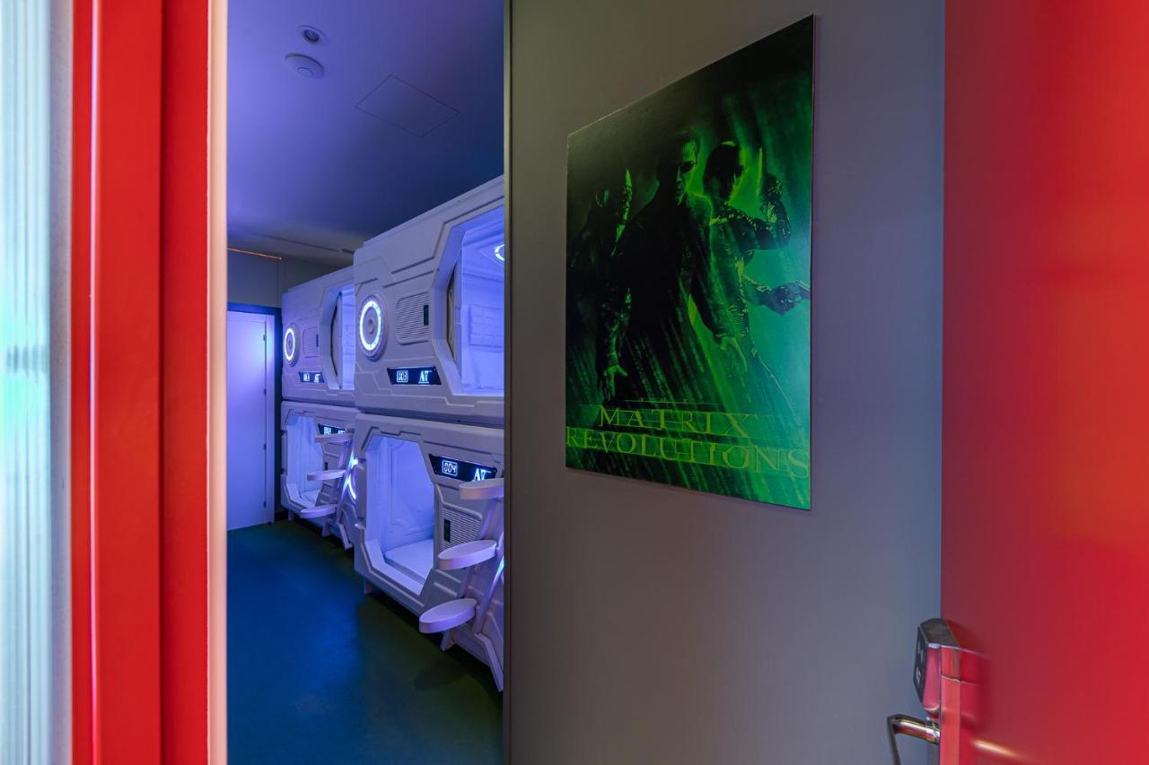 Art Seven Hostel Capsules Μαδρίτη Εξωτερικό φωτογραφία