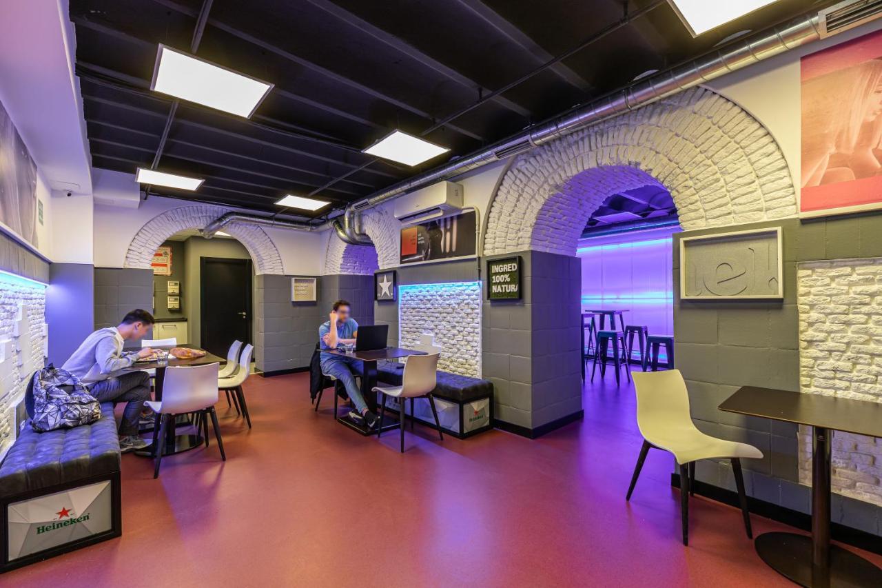 Art Seven Hostel Capsules Μαδρίτη Εξωτερικό φωτογραφία