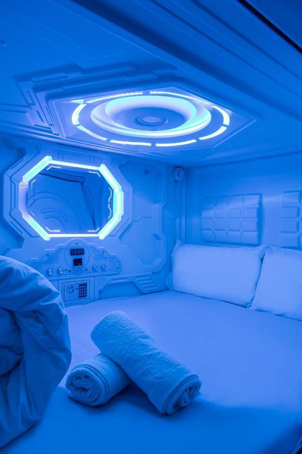 Art Seven Hostel Capsules Μαδρίτη Εξωτερικό φωτογραφία